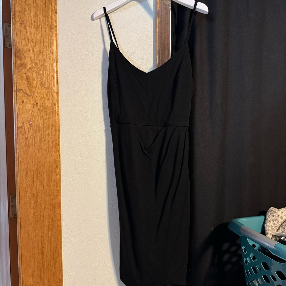 Chic Black Strapless Dress